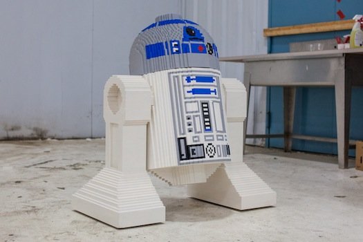 R2-D2. (Photo by Dan Bracaglia credit to POPSCI)